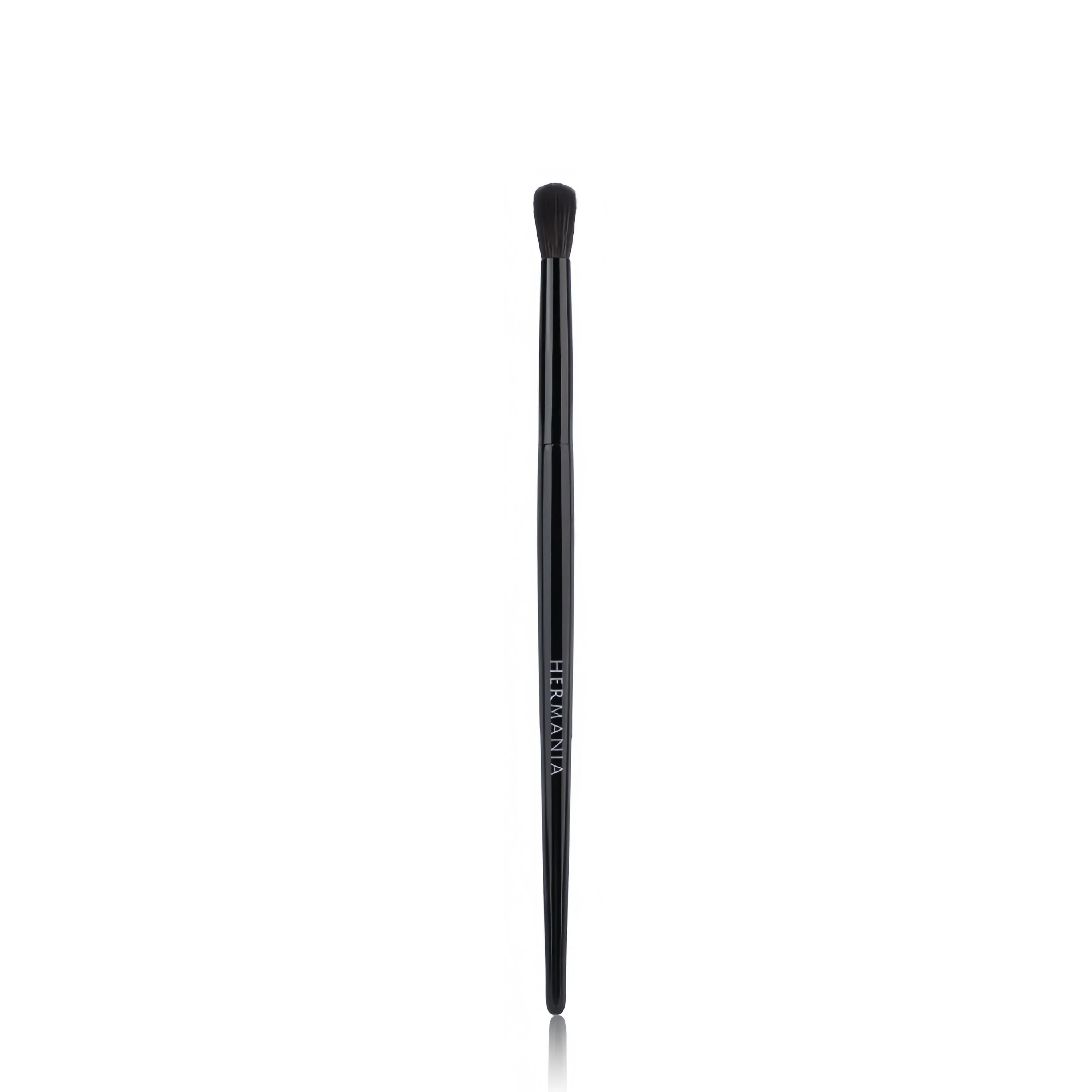 Hermania Medium Eyeshadow Blending Brush - E90