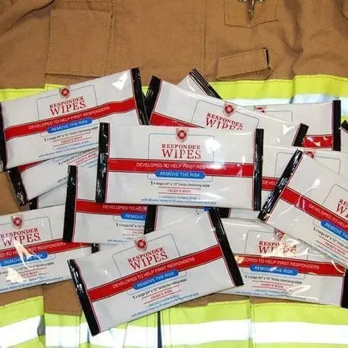 RESPONDER WIPES - Captain‚Äôs Wipes 
-Medium Wipes individually packaged
-Each wipe is 8" x 12"
-Comes in a carton for easy storage
-Three-year shelf life
-Aloe and Alcohol FREE