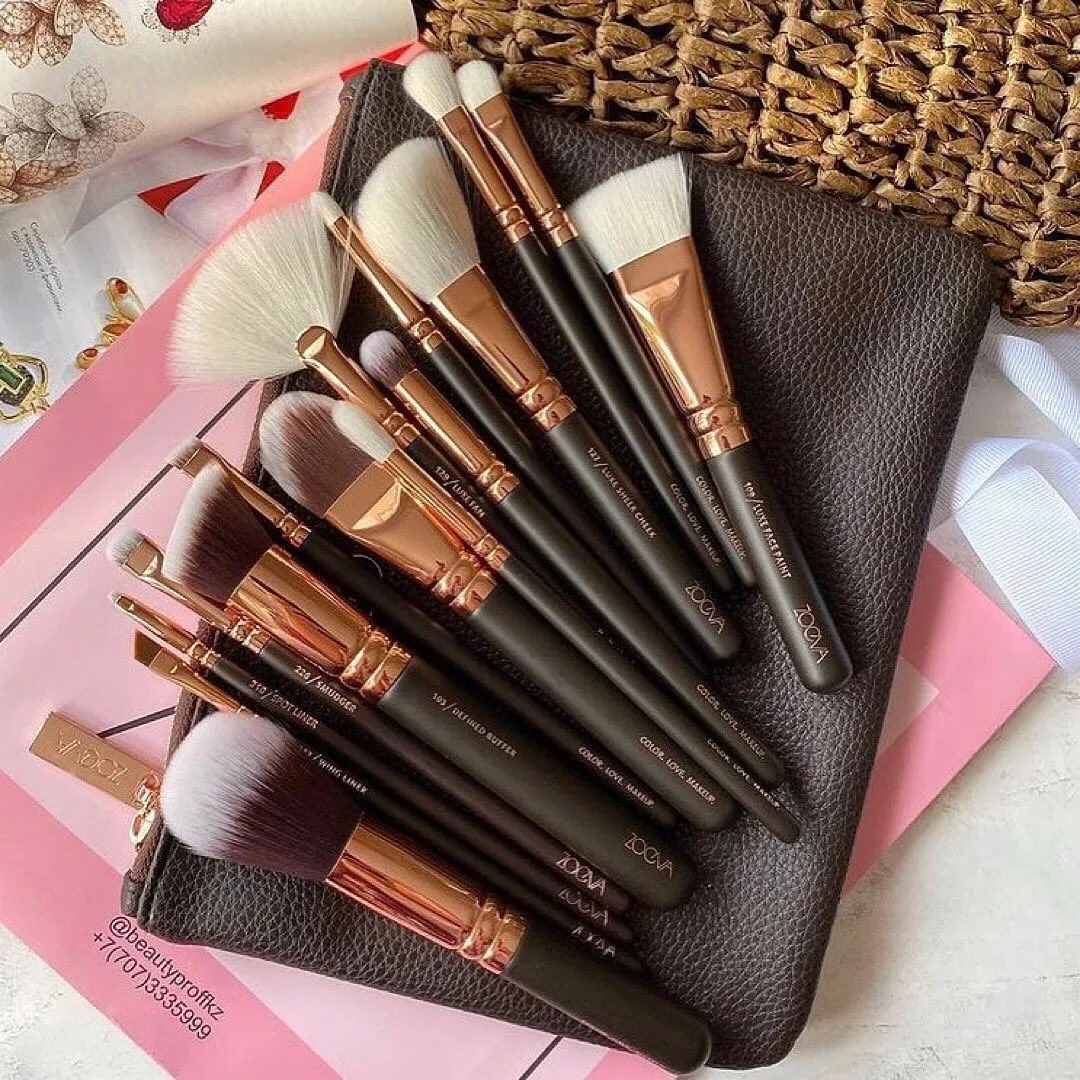 Zoeva - 15 Pieces The Artist Makeup Brushes Set